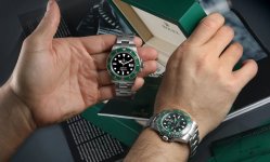 rolex-submariner-green.jpg
